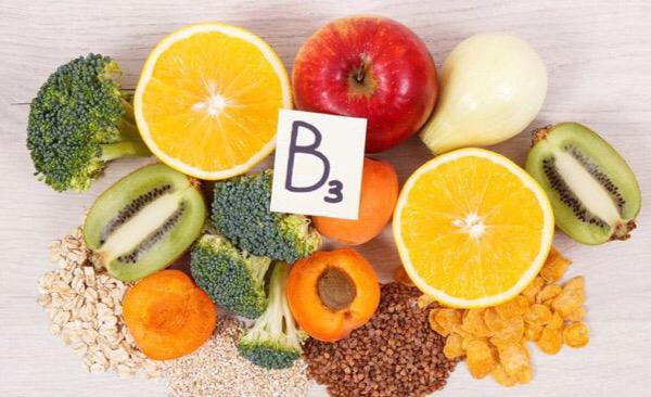 تفاح_كيوي_برتقال_مشمش_حبوب_vitamin B7